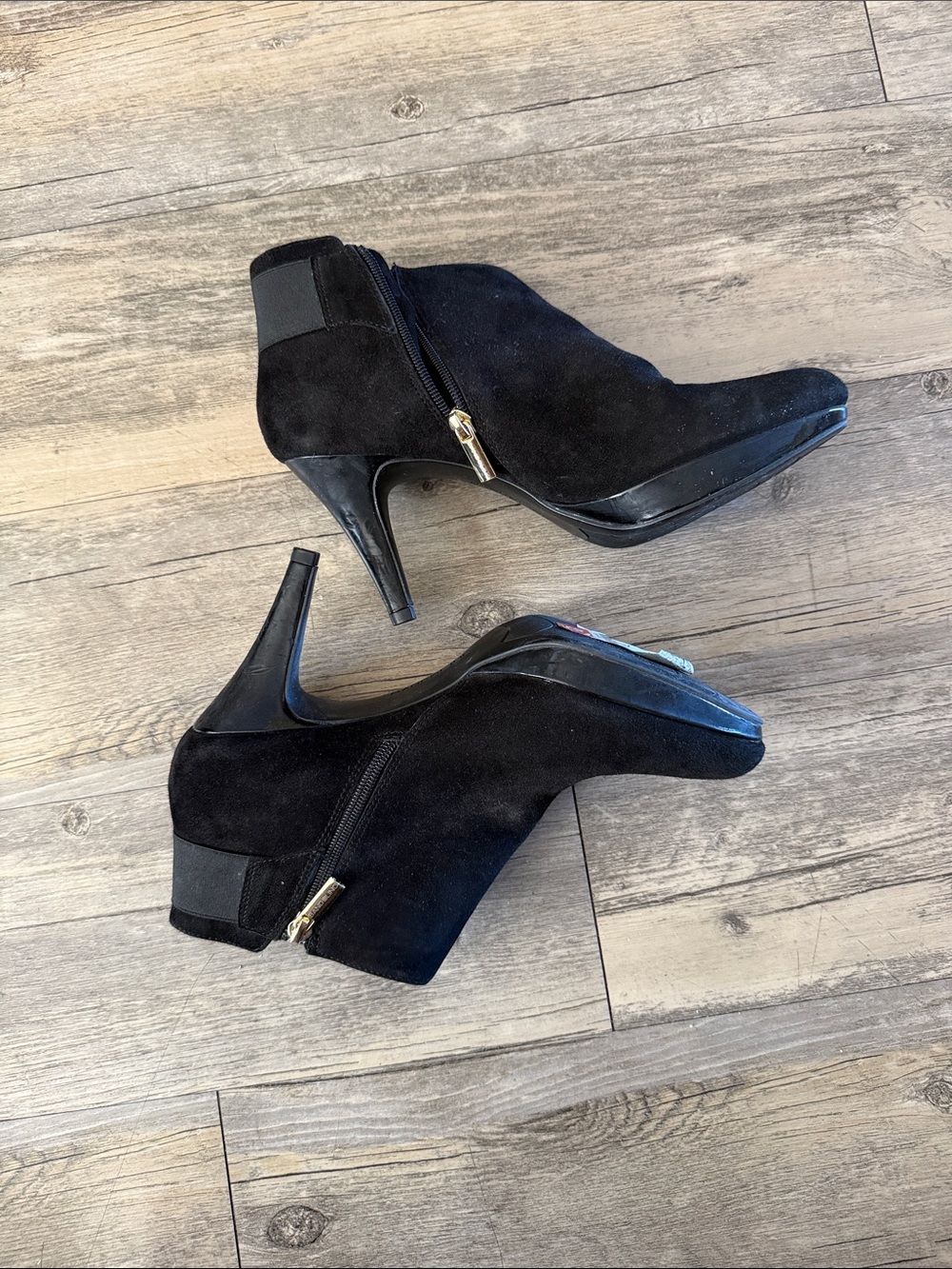 Bandolino Black Suede Heeled Ankle Booties with Side Zip Accent